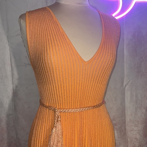 Les Friday- Amber Dress - Picture 2 of 5